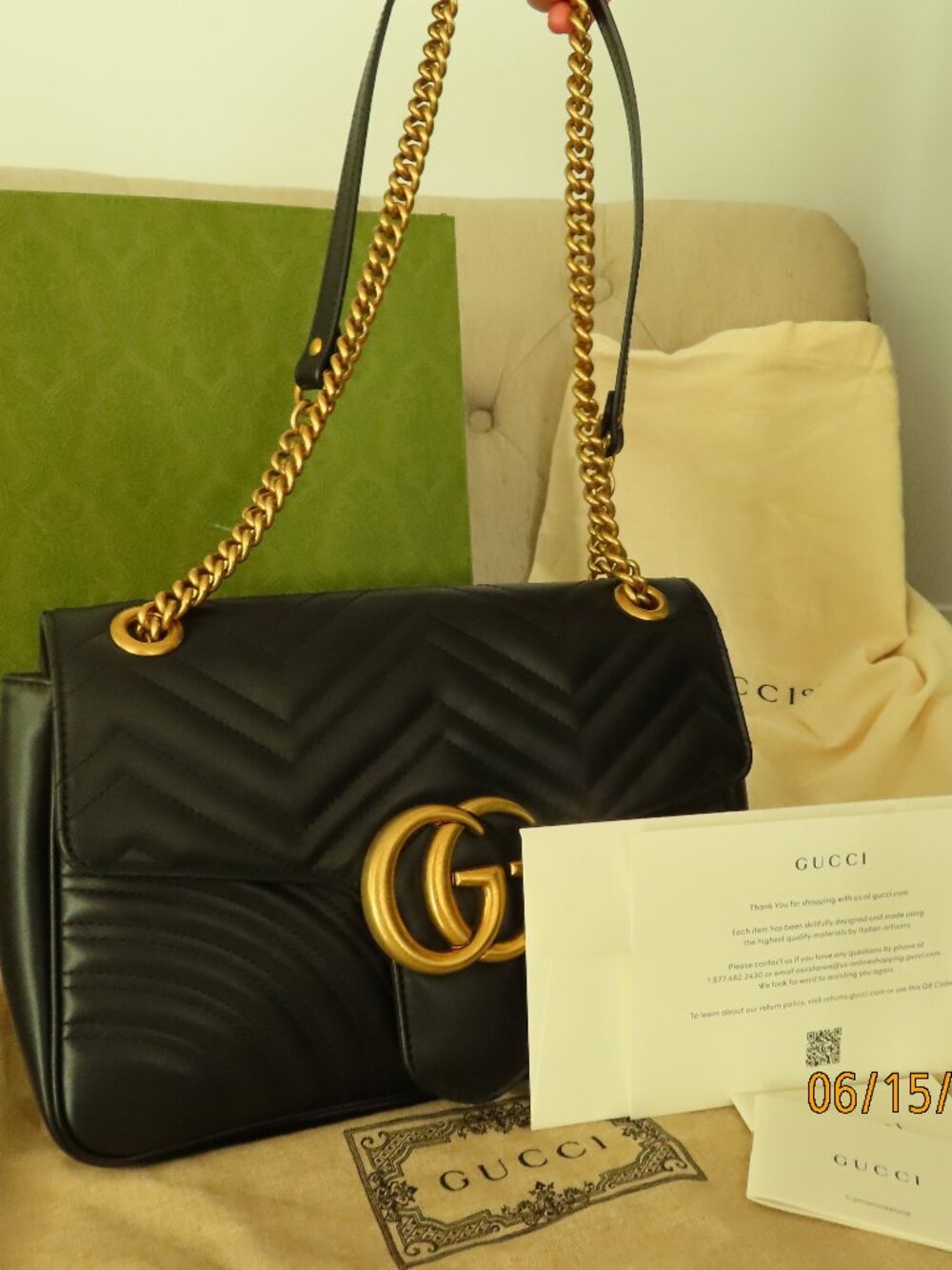 Gucci GG Marmont Medium Shoulder Bag Black